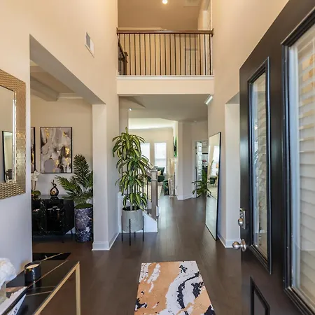 Luxury Bedroom With Private Bath Hampton Exterior foto